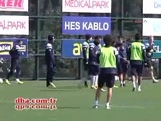 Fenerbahçe idmanında kavga! İşte o görüntüler!