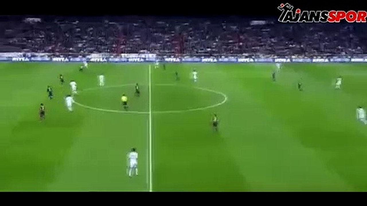 Mesut Ozil (Real Madrid) v Barcelona, 2013_ajansspor
