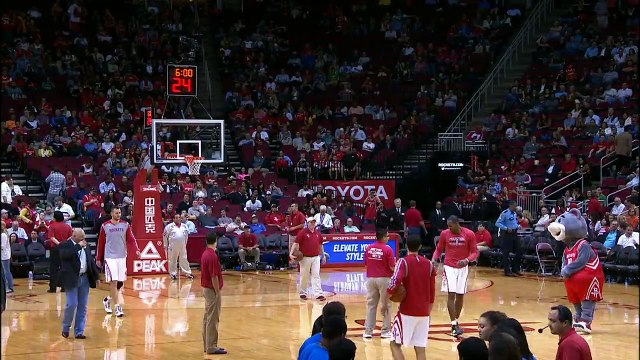 Rockets maskotu Dwight Howard a karşı!