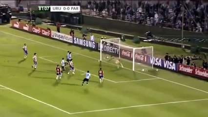 Luis Suarez klasını konuşturdu Şık vole..