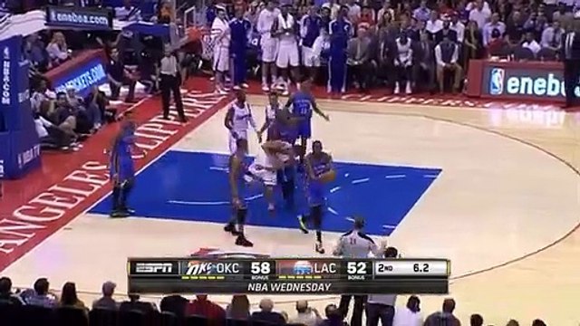 Ortam gerildi ve Serge Ibaka atıldı!