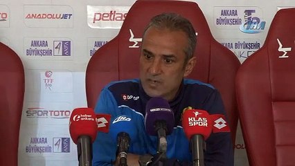 Télécharger la video: İsmail Kartal: 'Büyük Ankaragücü takımını hak ettiği yere getirmek istiyoruz.'