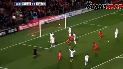 Tüm rakiplerini ipe dizdi, golünü attı!