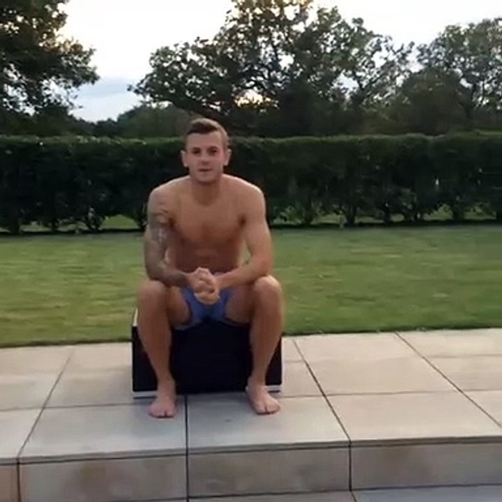 Wilshere ice bucket