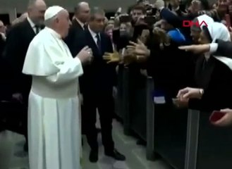 “Sana öpücük vereceğim ama sakin olacaksın”