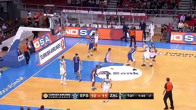 Anadolu Efes ilk yenilgiyi aldı..