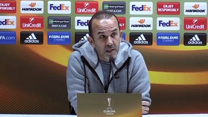 Atiker Konyaspor Teknik Direktörü Mehmet Özdilek'in basın açıklaması