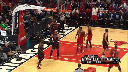 Lebron ve Wade varsa sorun yok! M.Heat 86-67 C.Bulls