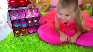 Diana pretend play with girl toys_HD