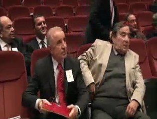 Aysal kongredeki yerini aldı