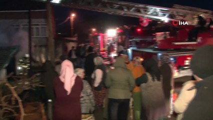 Pendik’te Korkutan Çatı Yangını