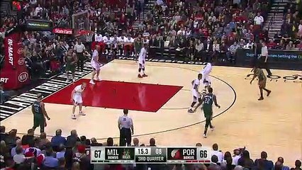 Milwaukee Bucks 97-104 Portland Trail Blazers
