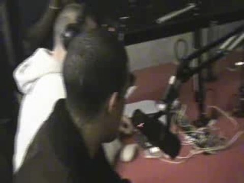 ISSA illégal Freestyle Skyrock SETH GUEKO-SIX COUPS MC