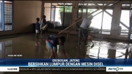 Banjir Berangsur Surut, Warga dan Siswa di Grobogan Kompak Bersih-bersih