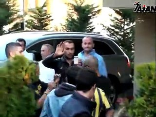 Alex evinden gözyaşları ile ayrıldı!