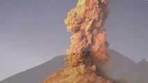 Espectacular erupción del volcán Popocatepetl en México