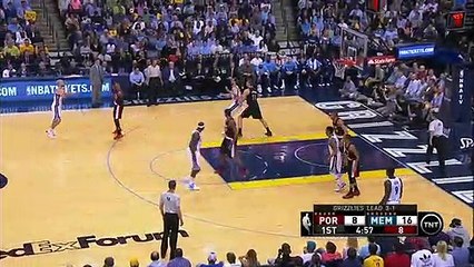 Marc Gasol 26 sayı ve 14 ribauntla sahne aldı