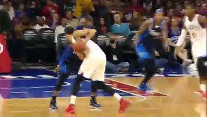 Michael Carter Williams 18 sayı, 16 asist ve 10 ribauntla triple-double yaptı.