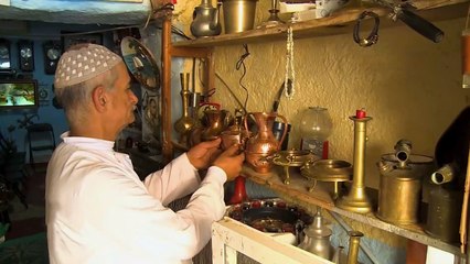 مئات القطع الأثرية والمقتنيات القديمة في متحف تاونات