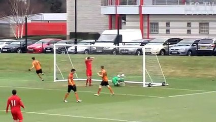 Liverpoollu Samed gollere devam ediyor!