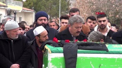 Kayseri 'yan bakma' kavgasında ölen liseli toprağa verildi