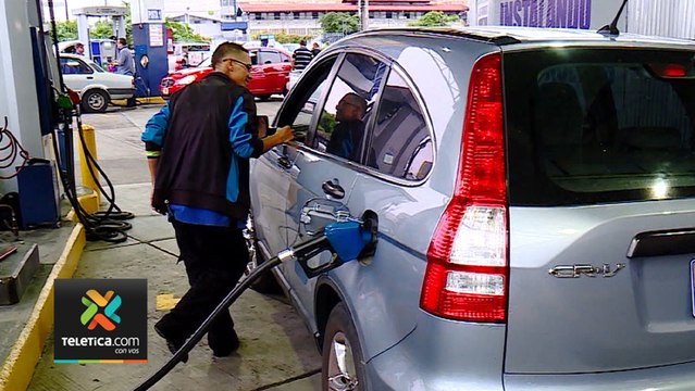 tn7-Empresarios esperan que conflicto en medio oriente no afecte precios de combustibles-100120