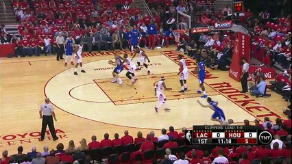 Blake Griffin ilk yarıda 26 sayı üretti