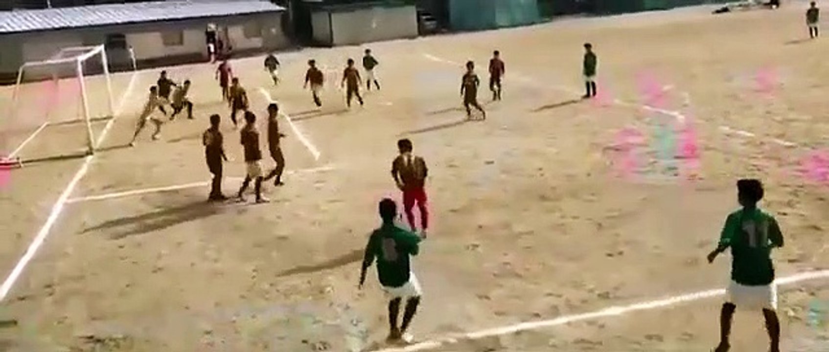 2018 Dünya Kupasında Toni Kroos harika bir gole imza atmıştı. Bir grup çocuk, o mükemmel golü işte böyle taklit ett