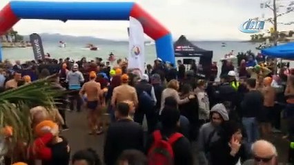 Télécharger la video: 12. Datça Açık Deniz Kış Yüzme Maratonu başladı