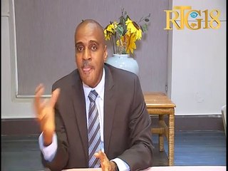 Newton St-Juste di gen plizyè palmantè ki prete nan ONA  pou achte machinn ki gen reta