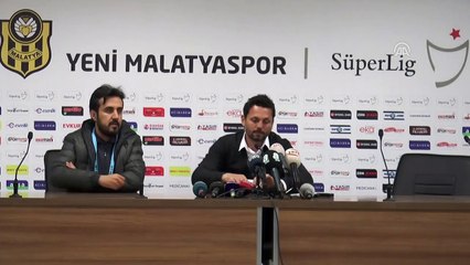 Скачать видео: Evkur Yeni Malatyaspor Teknik Direktörü Bulut'un konuşması