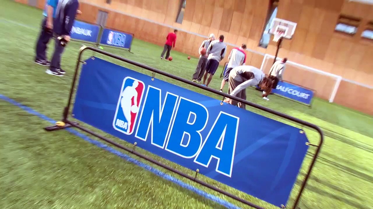 ABD Milli Futbol Takımı oyuncuları yarı sahadan yarıştı...