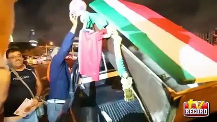 Skandal! Meksikalı iskeleti tabuta koydular!