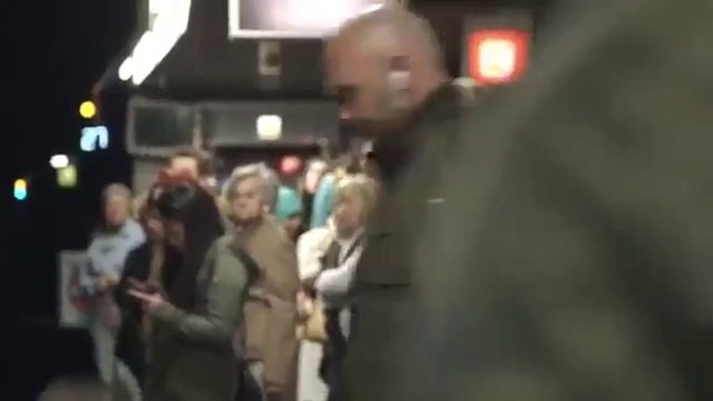 Happy life in la multi ani