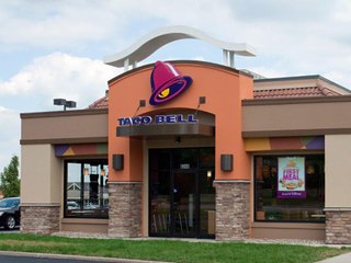 Taco Bell Promises to Pay Some Managers as Much as $100,000