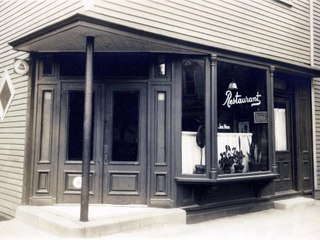 190-Year-Old Neir's Tavern—One of NYC's Oldest Bars—Is Closing