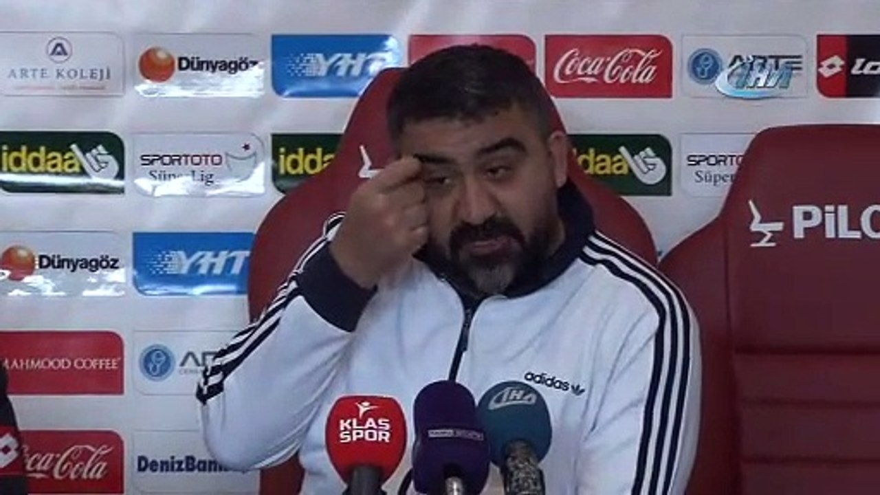Ümit Özat