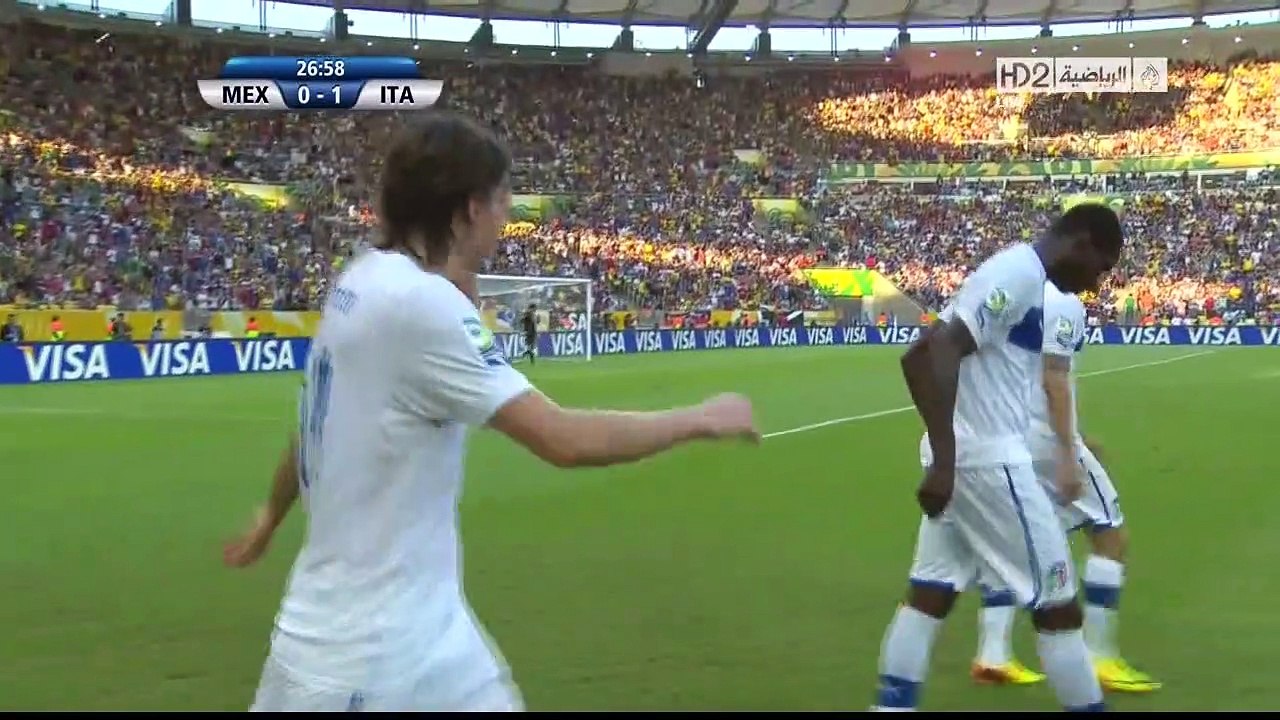 Pirlo bildiğimiz gibi... Muhteşem frikik golü!