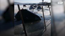 روسيا: الجليد يبتلع أكثر من 30 سيارة !!!