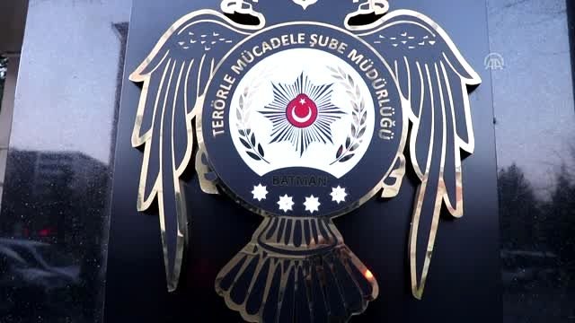 Terör örgütü DEAŞ'a yönelik şafak operasyonu (2)