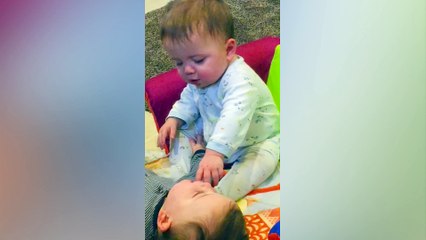 Funny Twin Babies Arguing Over #6 - WE LAUGH