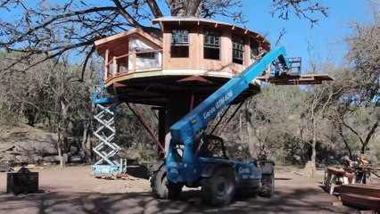Timelapse: Library Treehouse in Texas Hill Country