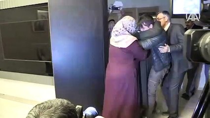 Umutlu bekleyiş sonuç vermeye devam ediyor... Torununa kavuşan anne sevincini böyle paylaştı