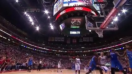 Serge Ibaka yumruk attı mı?