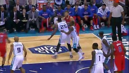 Blake Griffin 22 sayı, 16 ribaunt ve 9 asistle dağıttı