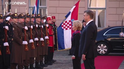 UE abre a porta à Macedónia do Norte e Albânia