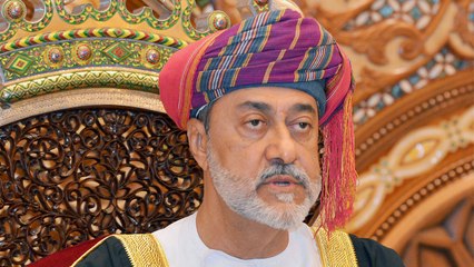 سلطان عُمان هيثم بن طارق.. سيرة ذاتية