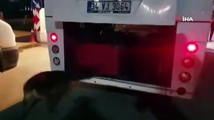 Servis otobüsünden 3 bin paket kaçak elektronik sigara çıktı