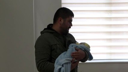 "Yaşamaz" denilen Ömer bebek, yaşam savaşını kazandı