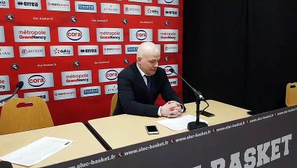 Basket : François Peronnet au micro après SLUC - Saint-Chamond (92-89)